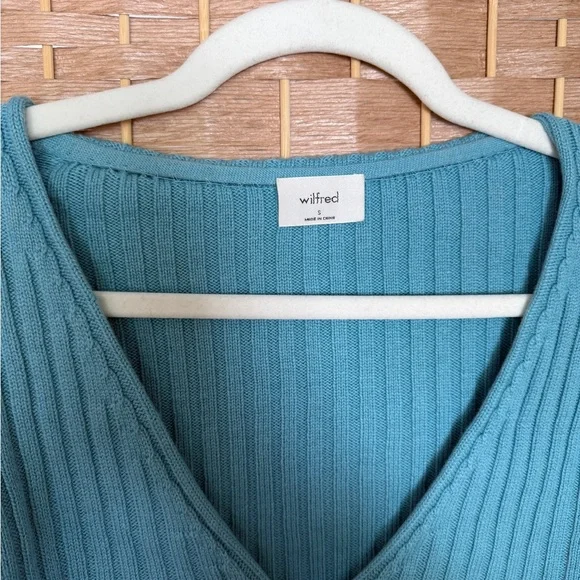 ARITZIA Wilfred Blue Ribbed Pearl Button Cardigan - Picture 3 of 4